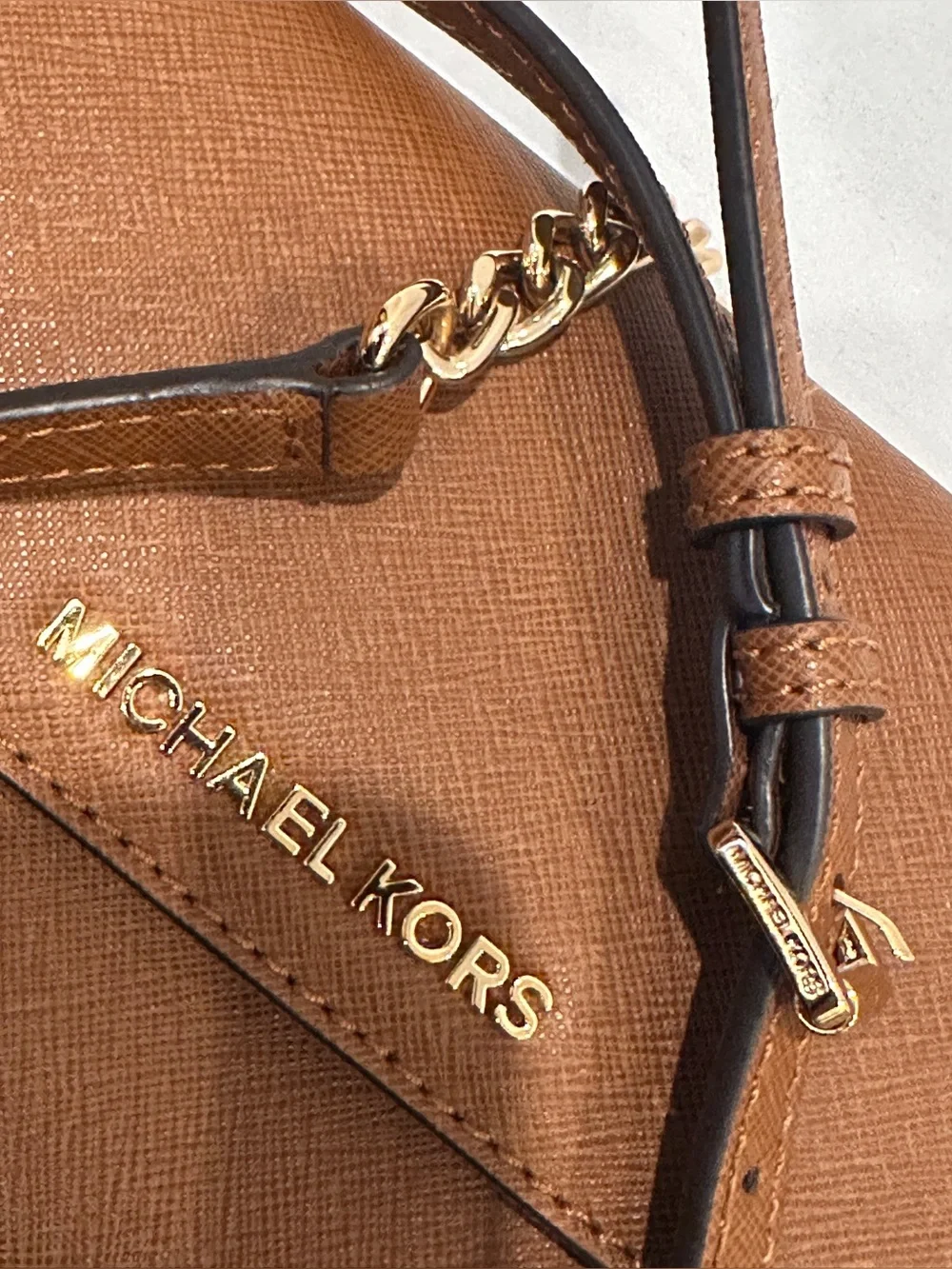Michael Kors Brown Saffiano Leather Crossbody Wallet/ NWOT